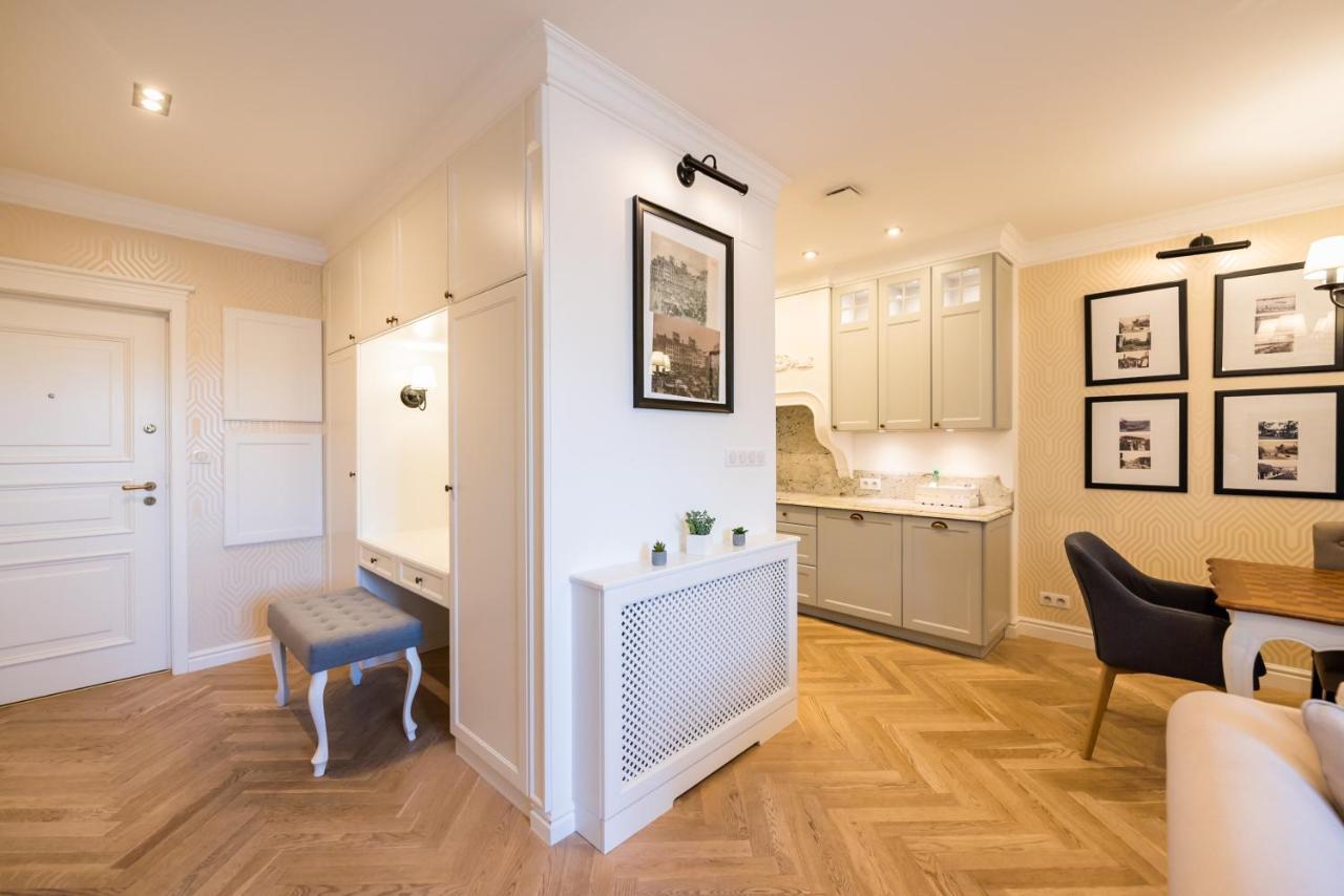 Lovely Apartment In The Heart Of Warschau Exterior foto