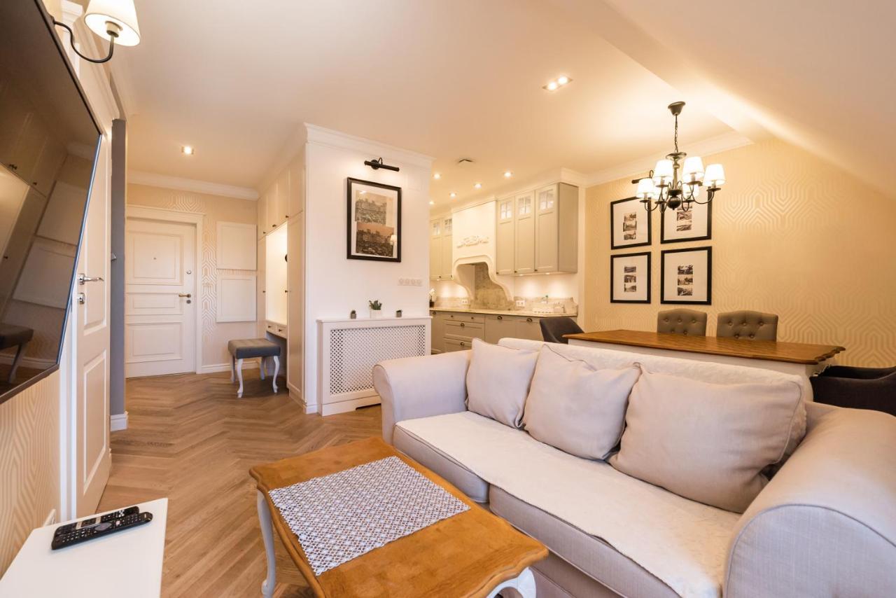 Lovely Apartment In The Heart Of Warschau Exterior foto