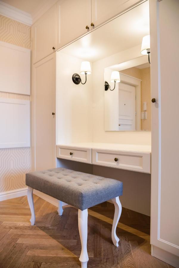 Lovely Apartment In The Heart Of Warschau Exterior foto
