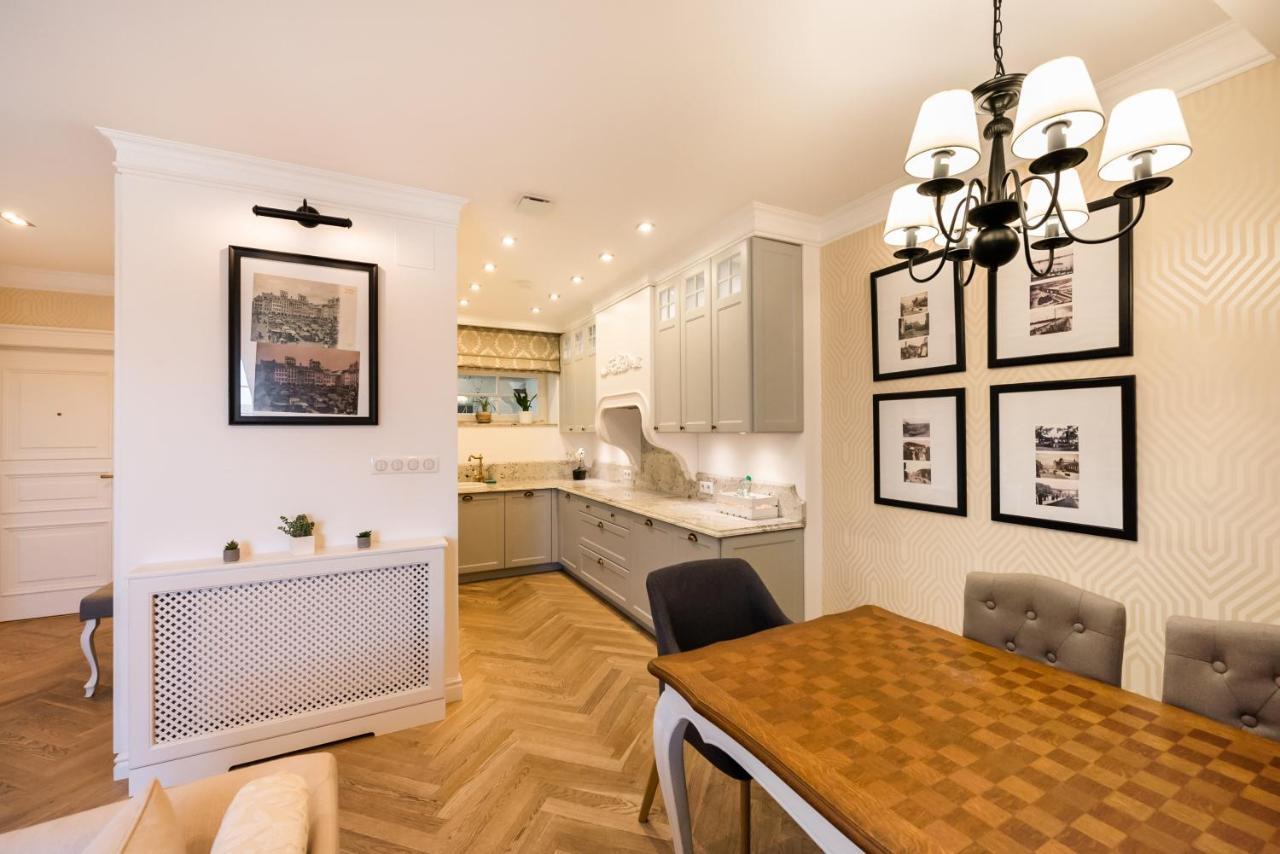 Lovely Apartment In The Heart Of Warschau Exterior foto