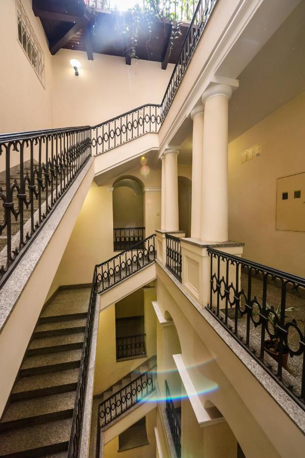 Lovely Apartment In The Heart Of Warschau Exterior foto